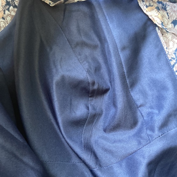 Beautiful floral David’s Bridal dress. Size 22 - Picture 6 of 9